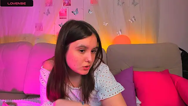 Chelsy Berry online show from 1, 2, 2025