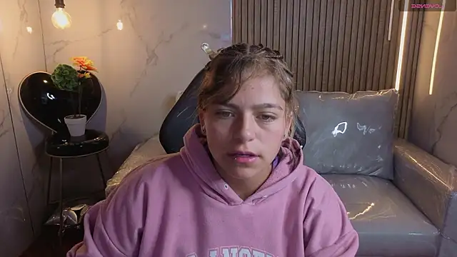 Kitten Cam online show from 7, 3, 2026