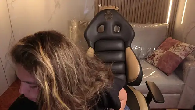 Kitten Cam online show from 15, 1, 2026