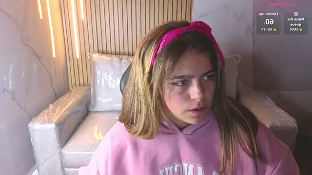 Kitten Cam online show from 27, 11, 2025