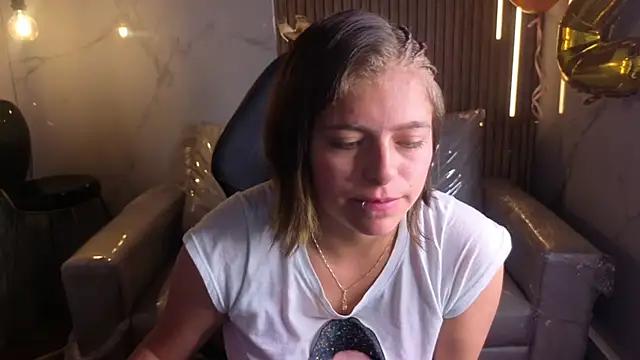 Kitten Cam online show from 5, 7, 2026