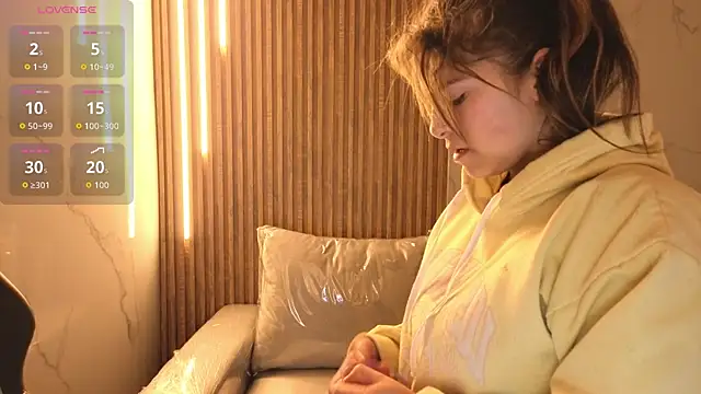 Kitten Cam online show from 21, 11, 2025