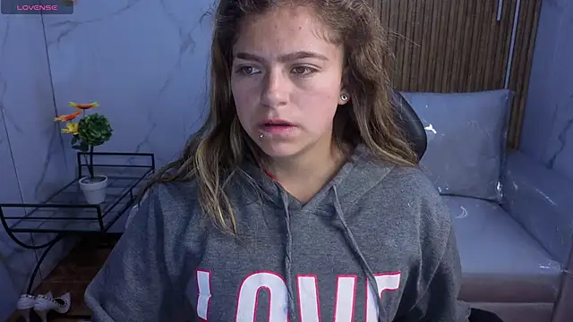 Kitten Cam online show from 7, 2, 2026