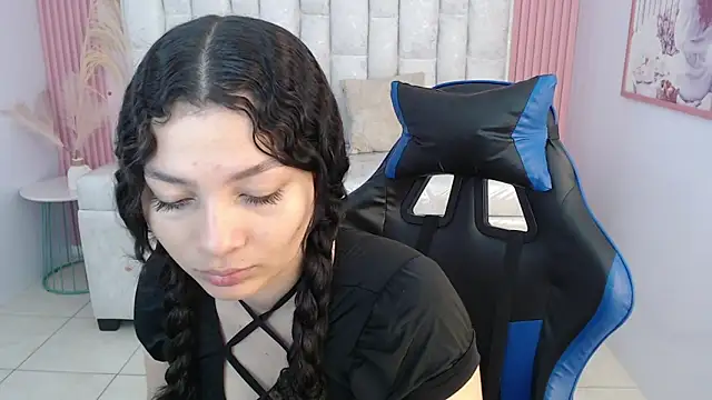 shalon diaz s online show from 22, 10, 2025