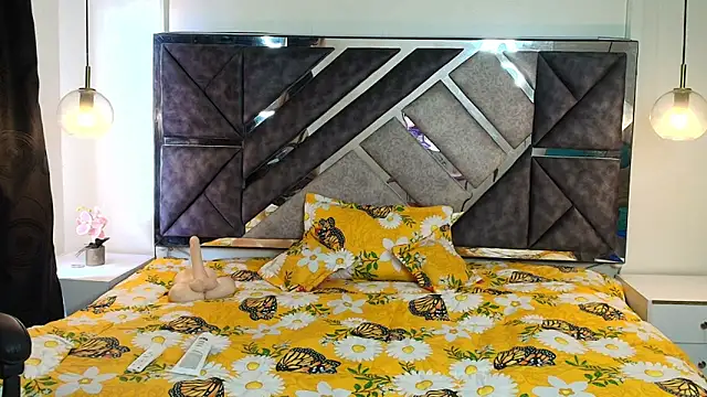 MysticMature online show from 13, 9, 2025