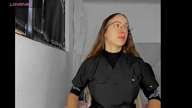 ScarlettKai online show from 14, 6, 2026