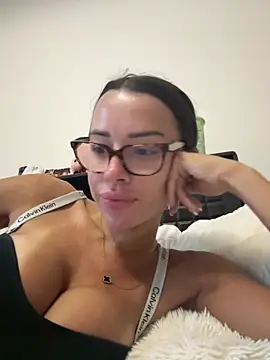 Snapshot of SexySophiaax chatting on 6, 5, 2026 SexySophiaax online show from 6, 5, 2026