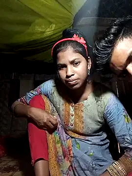 Hot couple 1 online show from 10, 3, 2025