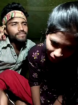 Hot couple 1 online show from 20, 3, 2025