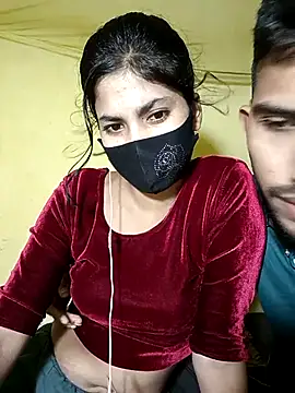 Hot couple 1 online show from 3, 10, 2025