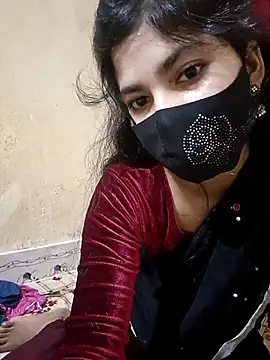 Hot couple 1 online show from 6, 10, 2025