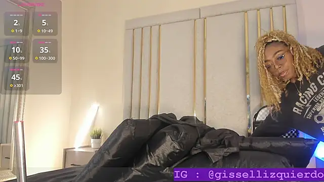 Snapshot of Liincostelloo chatting on 17, 12, 2025 Liincostelloo online show from 17, 12, 2025