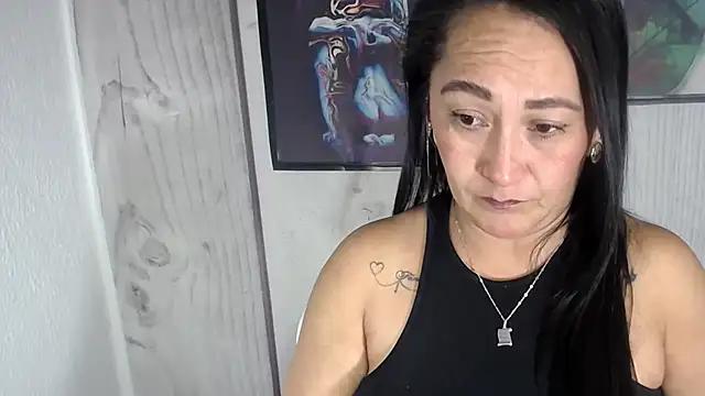 JULIANAWET69 online show from 6, 11, 2025