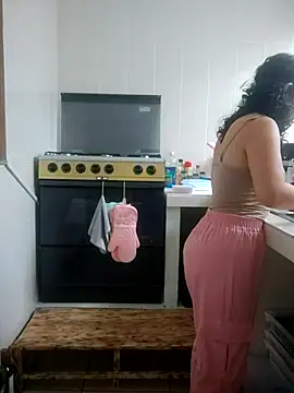 GinnyDelice online show from 14, 2, 2025