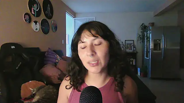 GinnyDelice online show from 9, 9, 2025