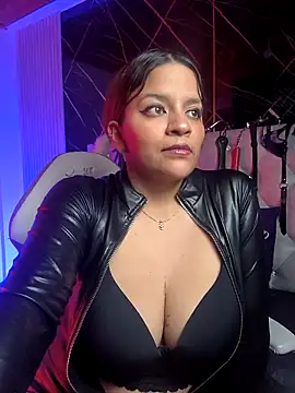 victoria  floyd online show from 16, 4, 2026