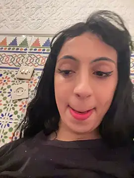 majdolin78 online show from 20, 2, 2025