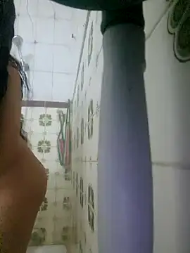 majdolin78 online show from 5, 3, 2025