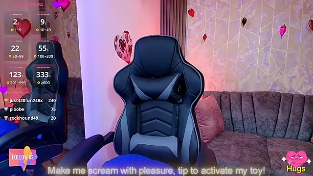 Aurora thomas  1 online show from 16, 2, 2025