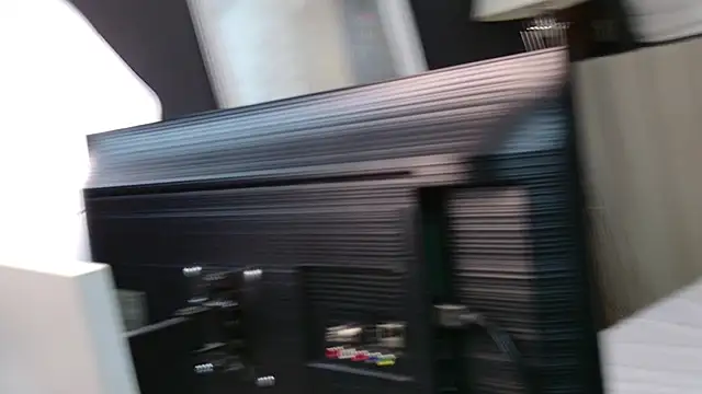 Elly Ross online show from 3, 3, 2025