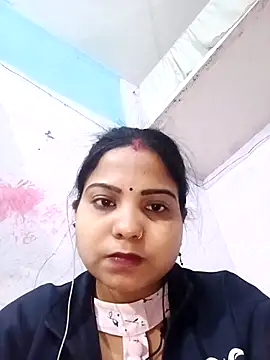 Snapshot of Bina_Bhanot chatting on 28, 11, 2025 Bina Bhanot online show from 28, 11, 2025