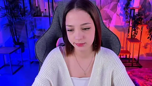 PamBeesly online show from 26, 11, 2025