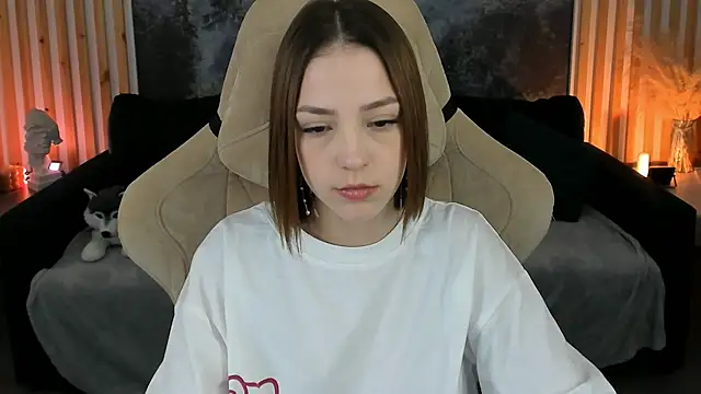 PamBeesly online show from 28, 10, 2025