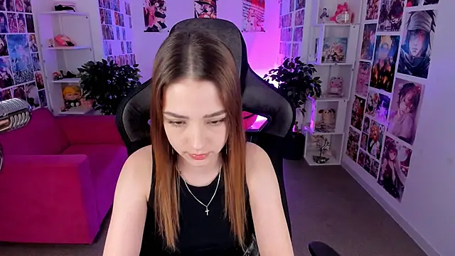 PamBeesly online show from 27, 2, 2025