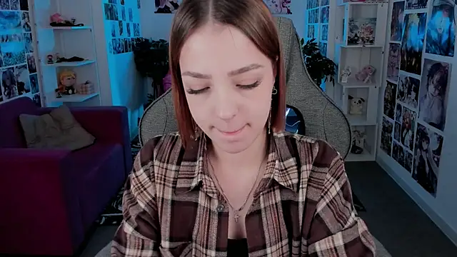 PamBeesly online show from 23, 9, 2025