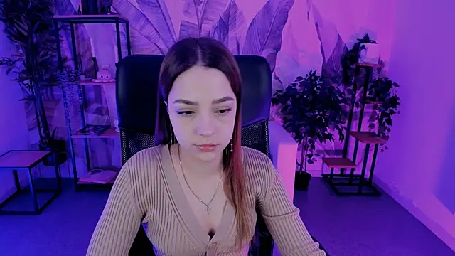 PamBeesly online show from 13, 3, 2025