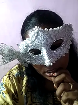 Tamil queenbaby online show from 3, 12, 2025