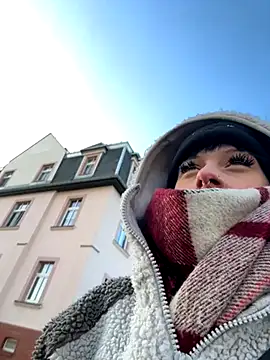 Ciara2004 online show from 4, 12, 2025