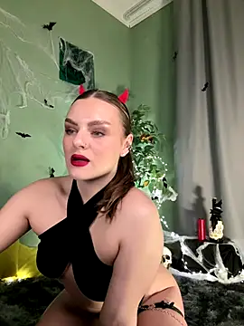 Snapshot of Mary_lost chatting on 1, 11, 2025 Mary lost online show from 1, 11, 2025