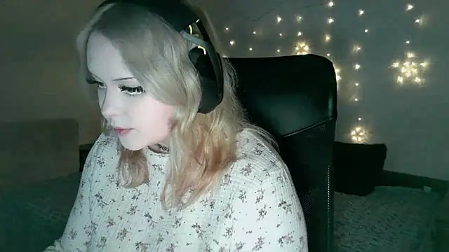 Electro doll online show from 13, 2, 2025