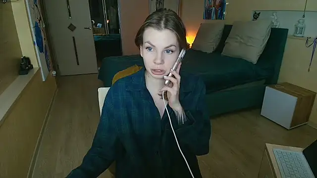 ReginaSparkle online show from 24, 10, 2025