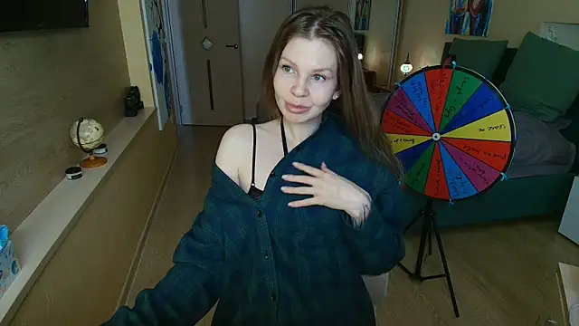 Snapshot of ReginaSparkle chatting on 8, 5, 2026 ReginaSparkle online show from 8, 5, 2026
