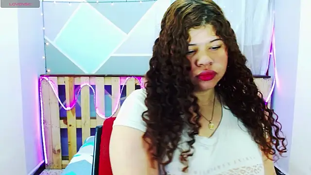 Snapshot of Allysson3 chatting on 22, 1, 2025 Allysson3 online show from 22, 1, 2025