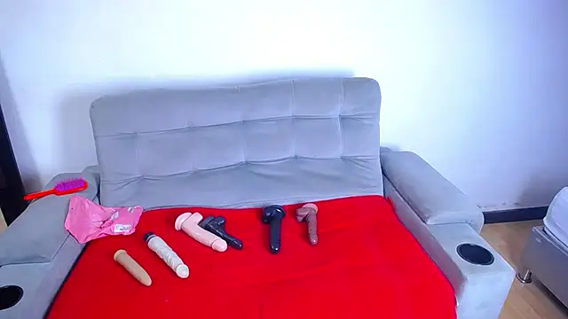 tinyy whore18 online show from 14, 2, 2026