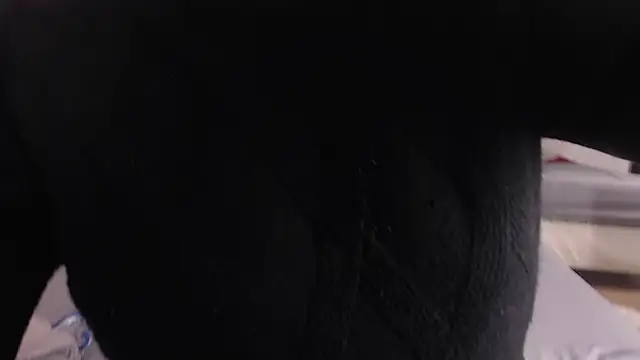 Snapshot of tinyy_whore18 chatting on 15, 10, 2025 tinyy whore18 online show from 15, 10, 2025