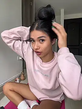 Bella Smiith  online show from 22, 12, 2025