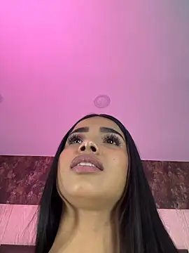 Bella Smiith  online show from 16, 11, 2025