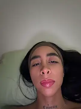 Snapshot of sophierooy22 chatting on 15, 7, 2026 sophierooy22 online show from 15, 7, 2026