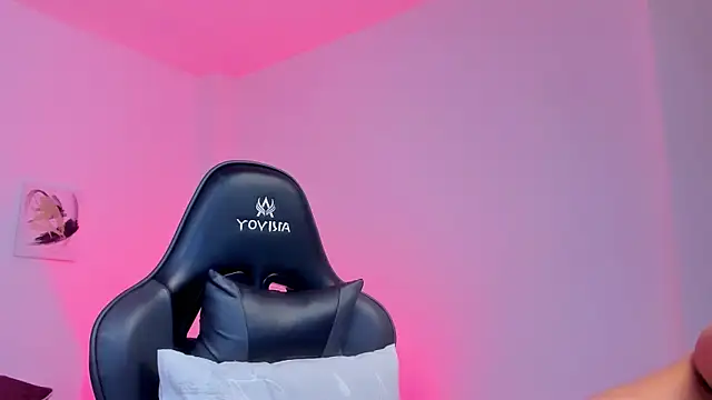 sophierooy22 online show from 16, 3, 2026