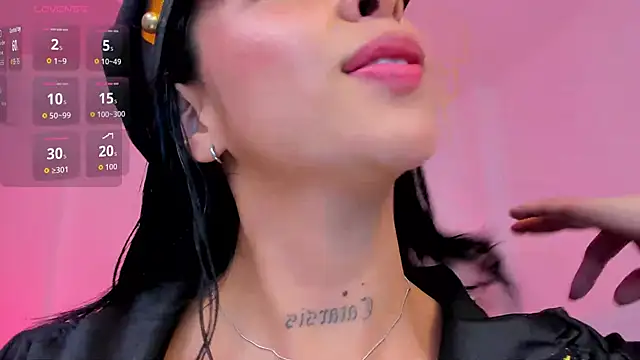 sophierooy22 online show from 18, 11, 2025