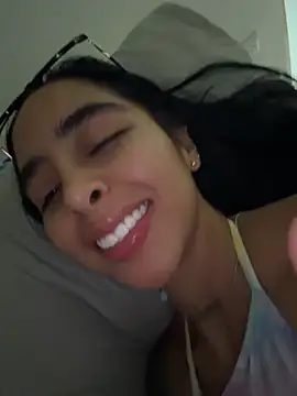 Snapshot of sophierooy22 chatting on 21, 6, 2026 sophierooy22 online show from 21, 6, 2026