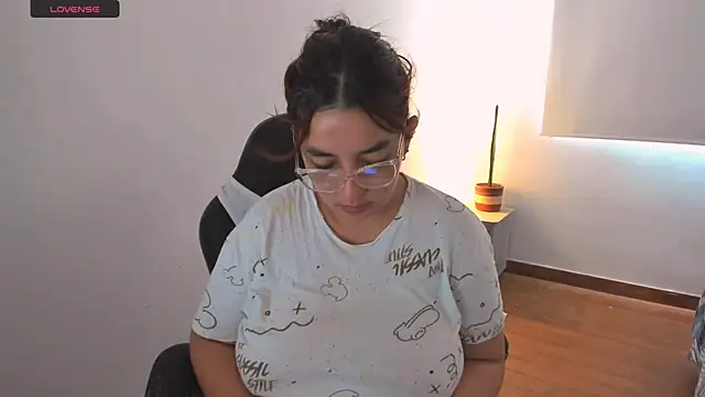 brithany olson25 online show from 14, 3, 2025