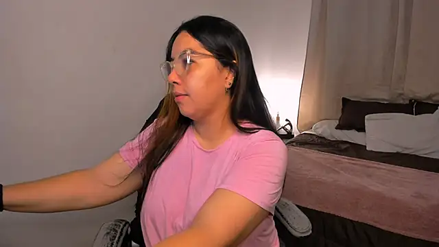 brithany olson25 online show from 12, 10, 2025