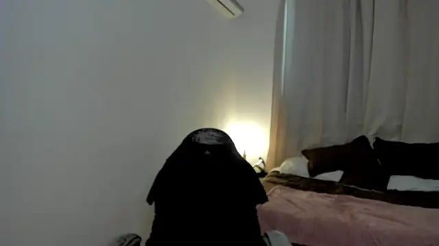 brithany olson25 online show from 12, 11, 2025