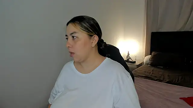 brithany olson25 online show from 18, 4, 2026