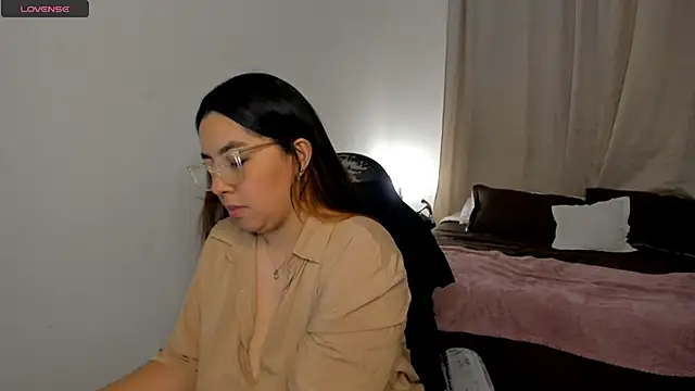 brithany olson25 online show from 9, 11, 2025